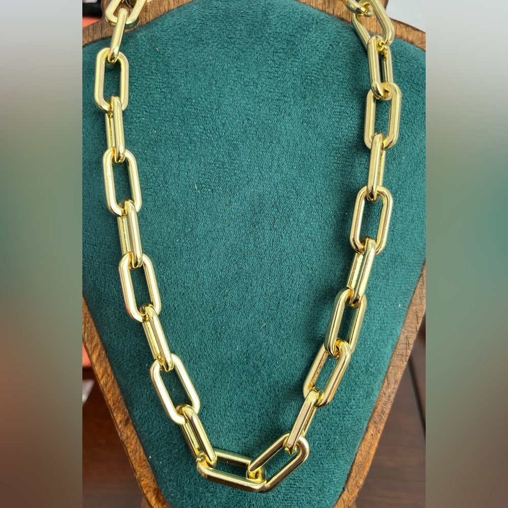Bold & Classic Gold Chain Necklace 18”